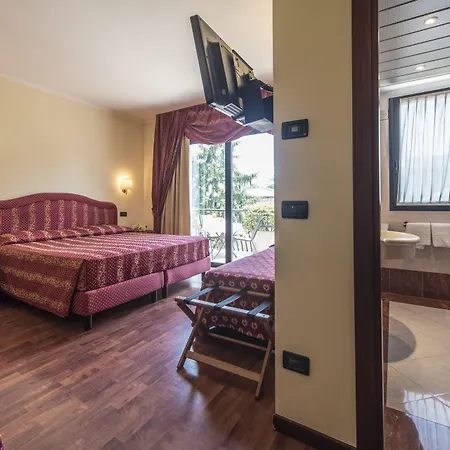 Admiral Erme Szálloda 3*