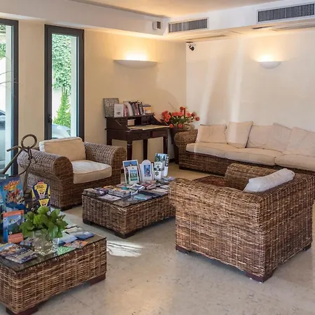 Admiral Erme Hotel
